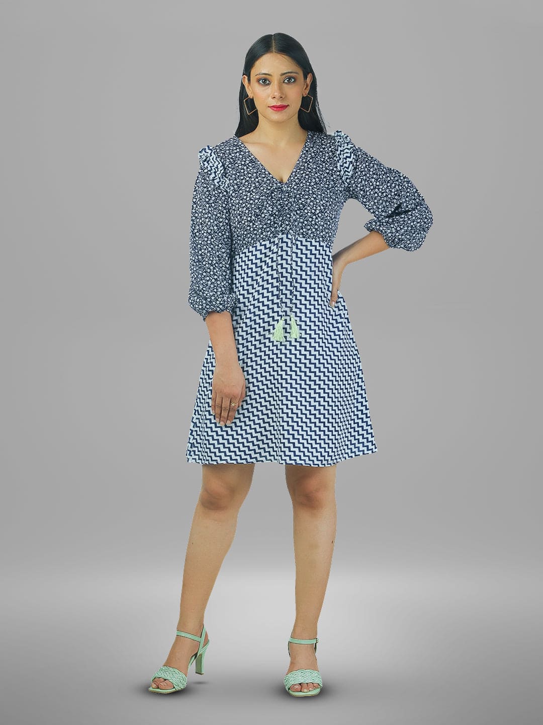 Floral printed V Neck 3/4 Sleeve Dress.