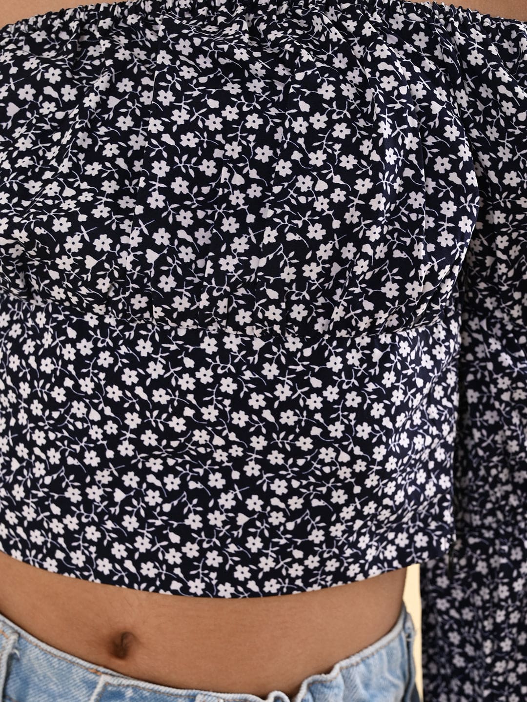 Floral print off shoulder Top.